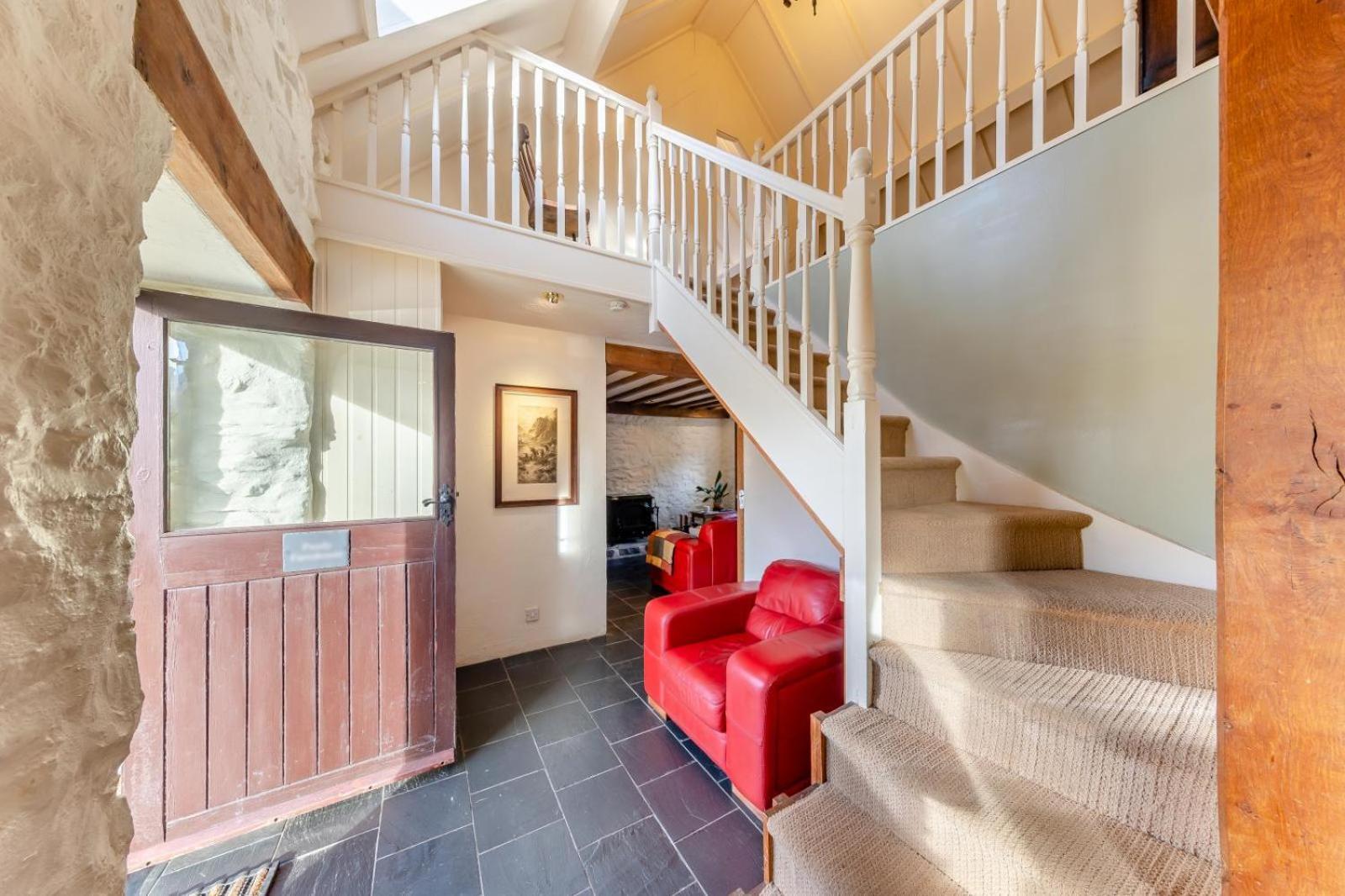 Pandy Farmhouse - Panoramic Mountain Views Within Snowdonia'S National Park - 4X4 Recommended ดอลเกซเซย์ ภายนอก รูปภาพ
